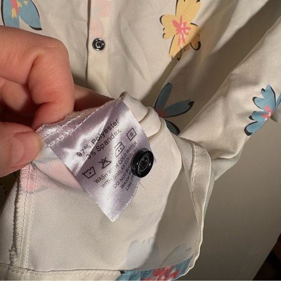 Atlanl Floral Short Sleeve Button Down Shirt - Picture 7 of 8